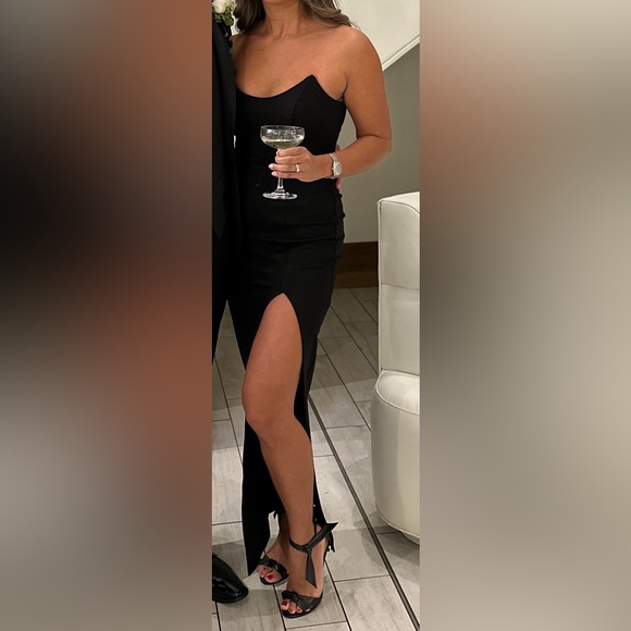 REVOLVE SUPERDOWN Ryleigh Strapless Gown Size S - Picture 4 of 4